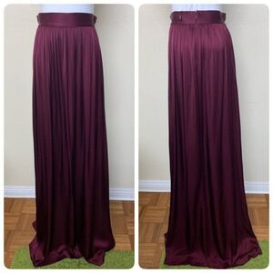 $1095 St. John Long Maxi Liquid Satin Pleated Skirt Small Maroon Malbec Red